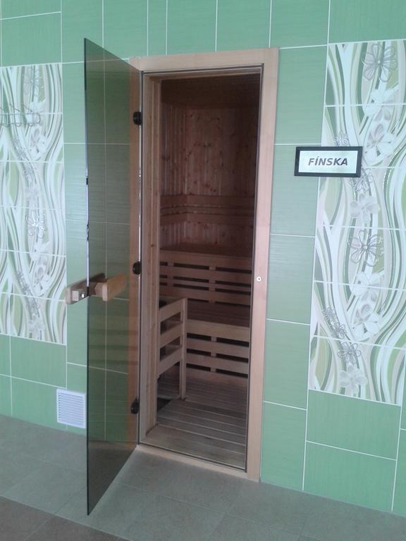 Hotel Vila Anna Тренчианске-Теплице Экстерьер фото