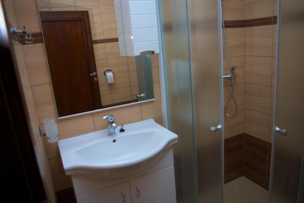 Hotel Vila Anna Тренчианске-Теплице Экстерьер фото